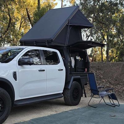 Waterproof SUV Car Roof Tent 4 Person Rooftop Camping Tent For Car