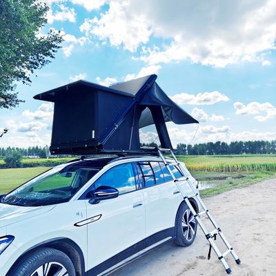 SUV Triangle Rooftop Tent Hard Shell Rooftop Tent 210x130cm Aluminum Alloy Waterproof