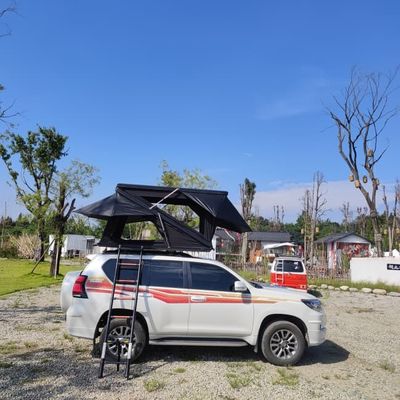 Overland 4X4 RTT Folding Roof Top Tent Z Rooftop Tent 2.3m Telescopic Ladder