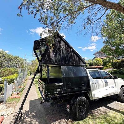 UV Resistant Hard Shell Rooftop Tent Waterproof 3-4 Person 4x4 Rooftop Tent