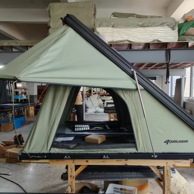 Aluminum Alloy Shell Triangle Rooftop Tent 210x132cm Hard Shell Rooftop Tent 320G Oxford Cloth